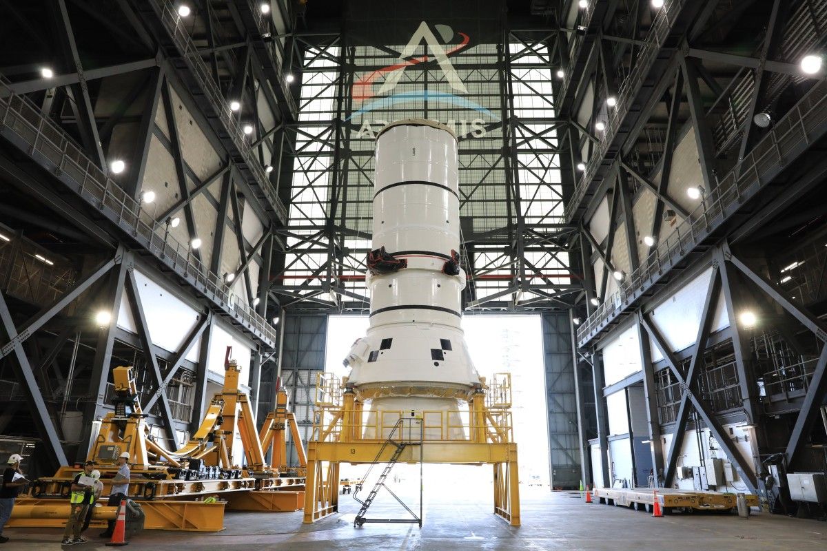 NASA szykuje rakietę SLS do misji Artemis III