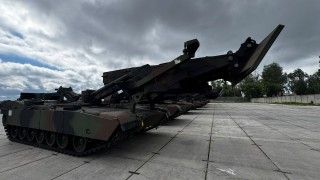 M1074 JAB