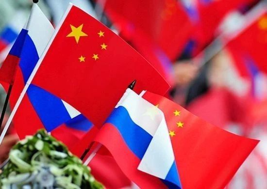 Среду в обзоре СМИ; Россия: война разъедает экономику; Французское оружие может оказаться в польском языке
