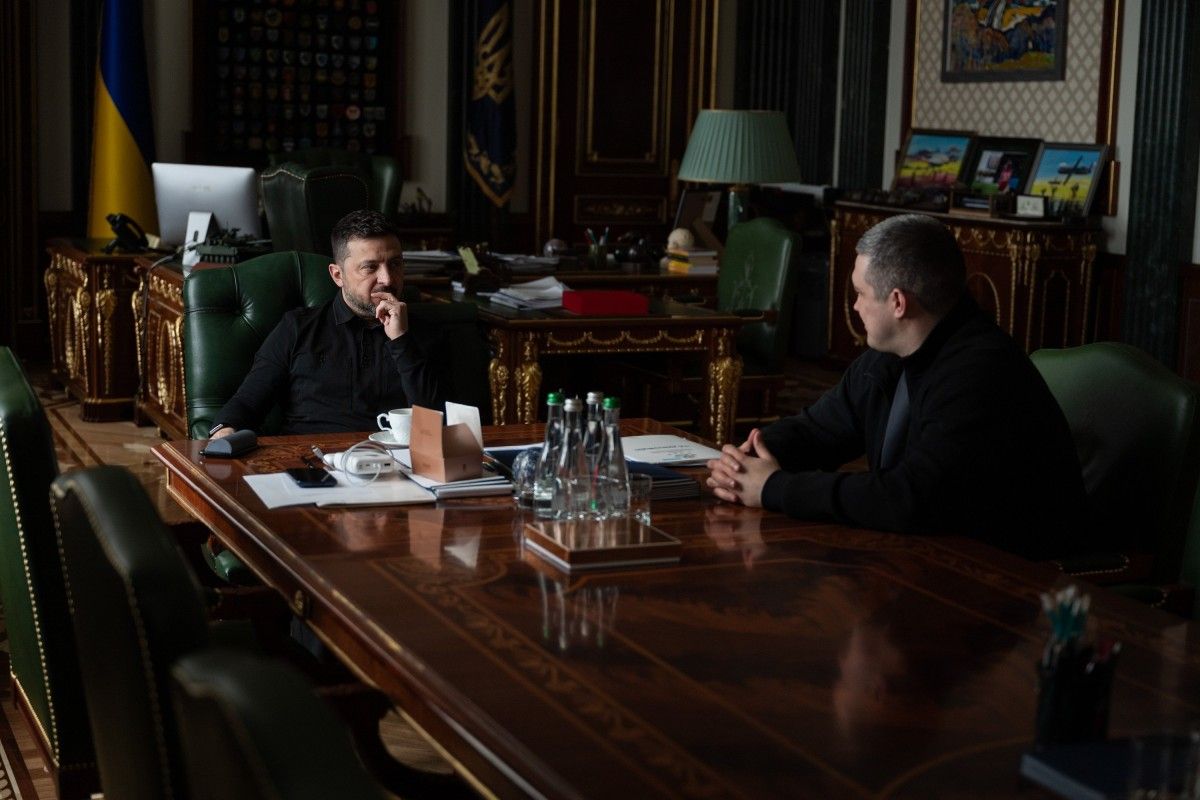 Thursday's Media Review; Expert on "Zelensky's murder"; Warsaw's lost opportunity