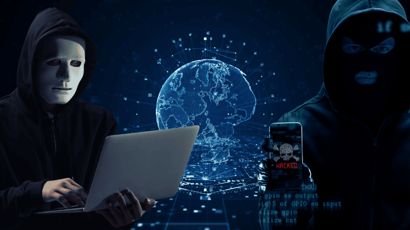 Haker z laptopem oraz cyberprzestępca z hakowanym telefonem na tle cyfrowej ziemi.