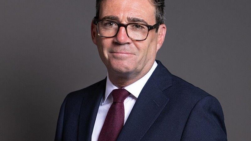 Official portrait of Andy Burnham MP