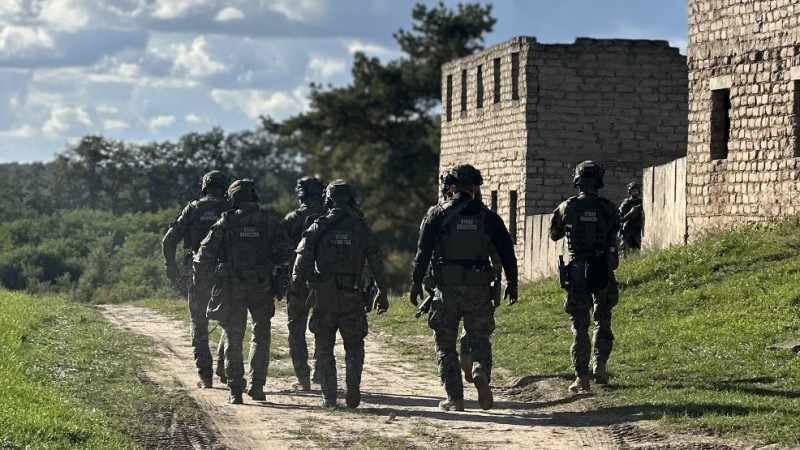Funkcjonariusze Wydziału Zabezpieczenia Działań Straży Granicznej