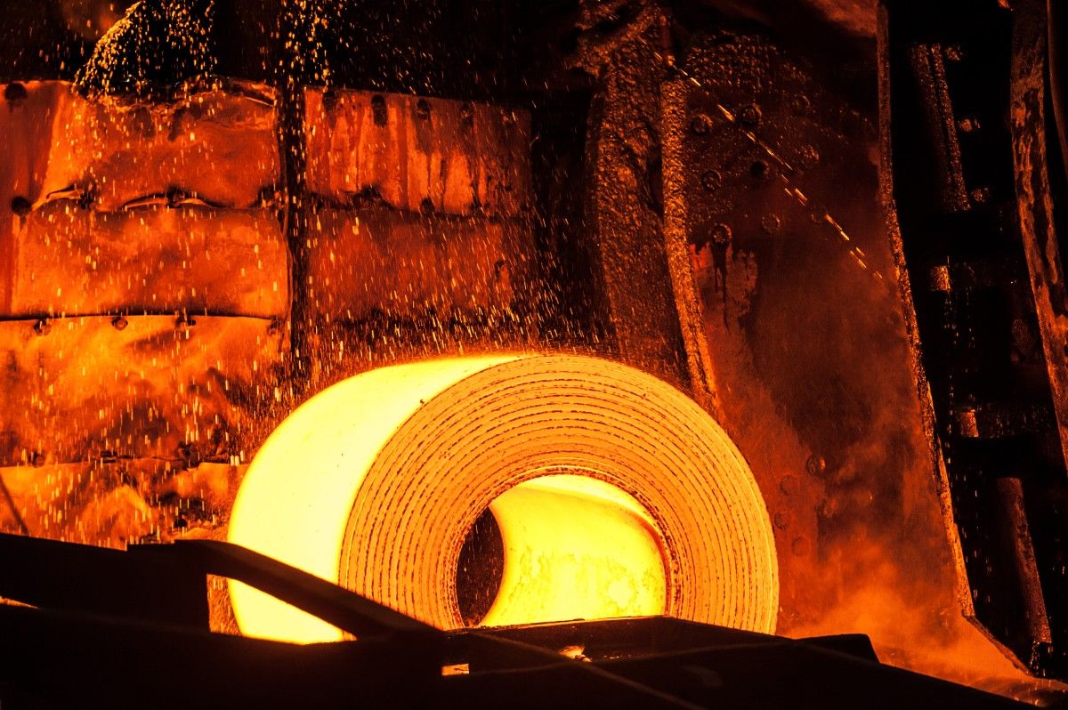 Koniec chińskiej kontroli nad stalowym gigantem. British Steel wraca w ręce państwa