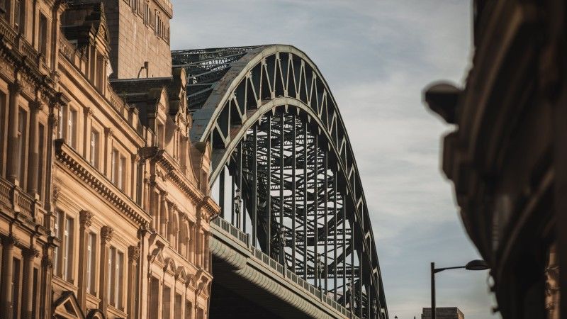 tyne-bridge-against-the-beautiful-building-in-newc-2026-03-18-17-34-34-utc