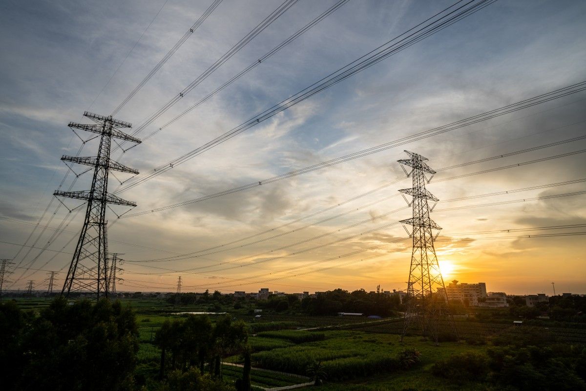 Gospodarka UE na celowniku dekarbonizacji. Elektryfikacja musi znacząco przyspieszyć
