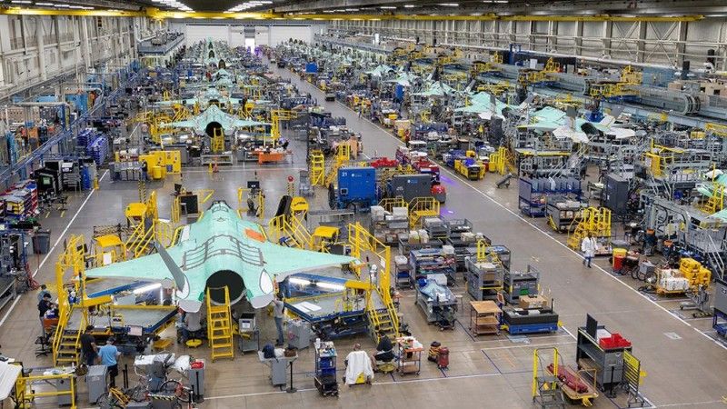 Hala montażowa F-35