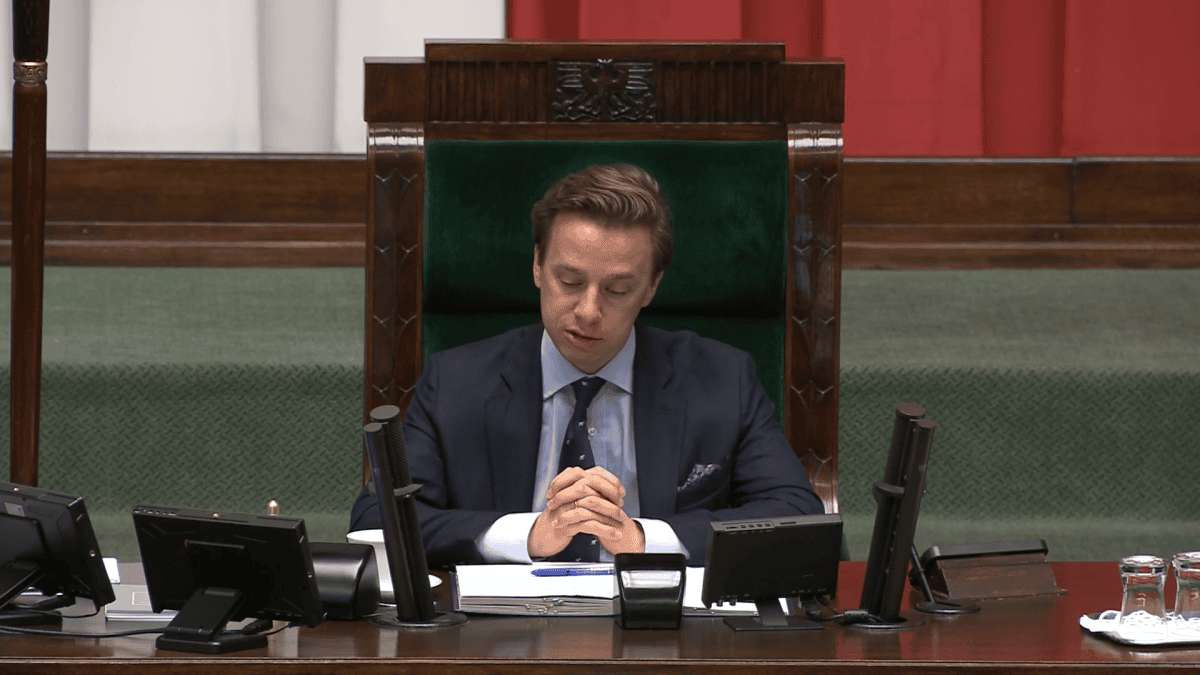 Marszałek Bosak pyta, Forum Energii odpowiada. Czy prąd z OZE będzie tani?