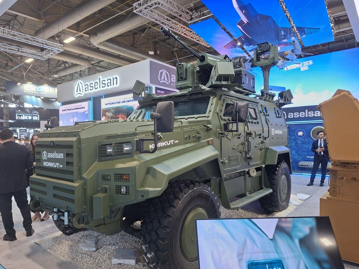 Turecki koncern z szeroką ofertą w Paryżu. Sprzedał Polsce systemy walki radioelektronicznej