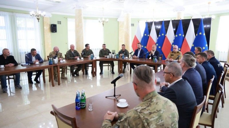 Sztab kryzysowy zwołany z związku z uderzeniem rakiety Ch-101 w Polskę