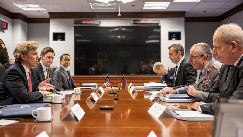 Rozmowa Elbridge'a Colby'ego z szefem Obrony Niemiec; Pentagon 2026