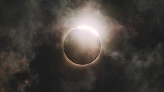 solar-eclipse-illuminates-the-moody-dark-sky-2026-03-09-03-25-18-utc