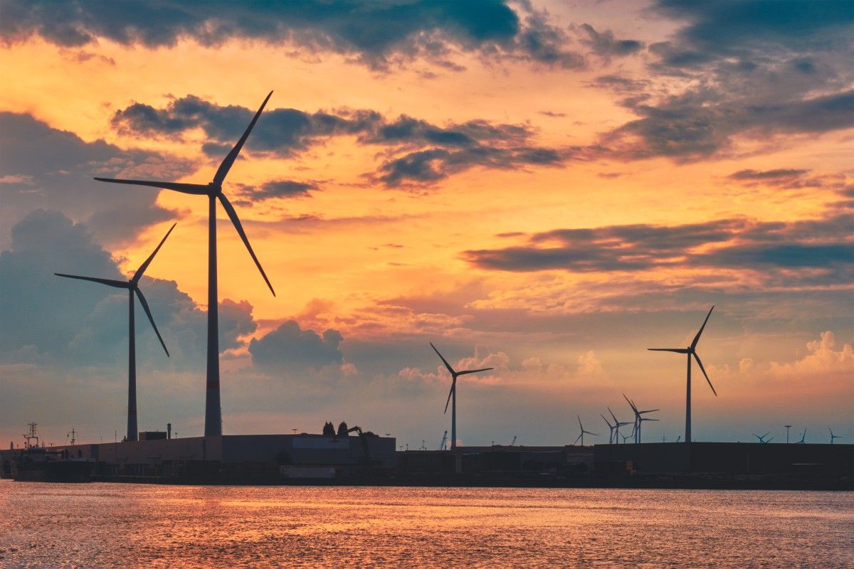 Wojsko skorzysta na transformacji energetycznej. Gen. Gromadziński: To nie jest konflikt interesów