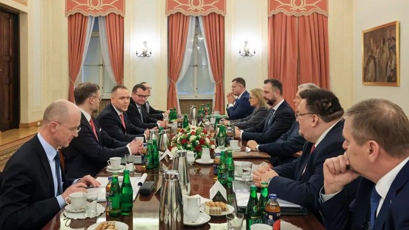 Rozmowy Prezydenta RP z ministrami odpowiedzialnymi m.in. za bezpieczeństwo oraz szefami służb