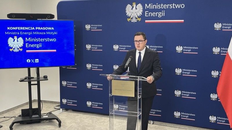 Minister energii Miłosz Motyka