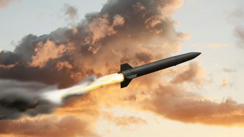 Wizualizacja taktycznego pocisku balistycznego Fire Point FP-7 w locie.