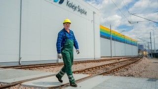 Były górnik Klaudiusz Sikora, który znalazł zatrudnienie w Kolejach Śląskich.
