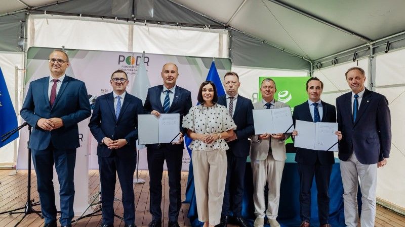 Inauguracja wyspy energetycznej w Lubaniu.