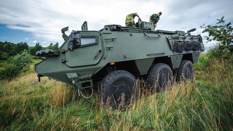 Pansarterrängbil 300B (Patria 6x6).