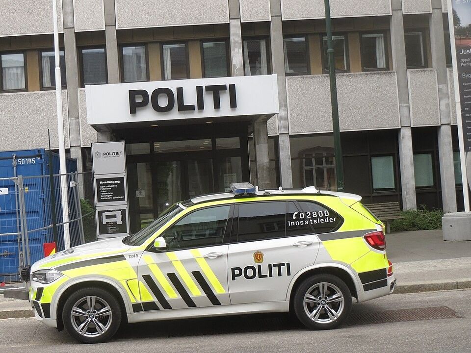 Norwegia przywraca kontrole na graniach