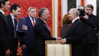 US envoys meet with Putin
