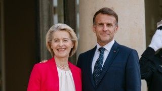 Emmanuel Macron zaapelował do Ursuli von der Leyen o ujednolicenie zakazu social medów dla dzieci na terenie Unii Europejskiej. Prace nad tego rodzaju przepisami trwają w kilkunastu krajach członkowskich.