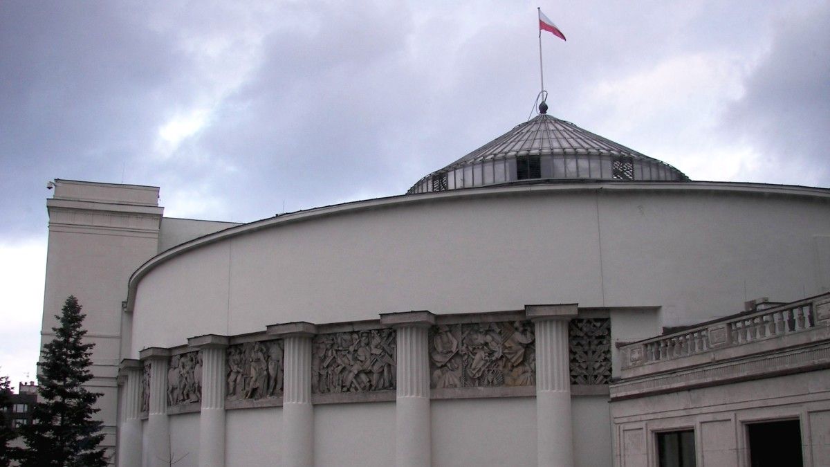 Kto stanie na czele nadzoru AI? Organizacje apelują do Marszałka Sejmu