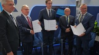 Podpisanie porozumienia przez Radiotechnikę Marketing Łukasiewicz - GIT oraz Centrum Łukasiewicz
