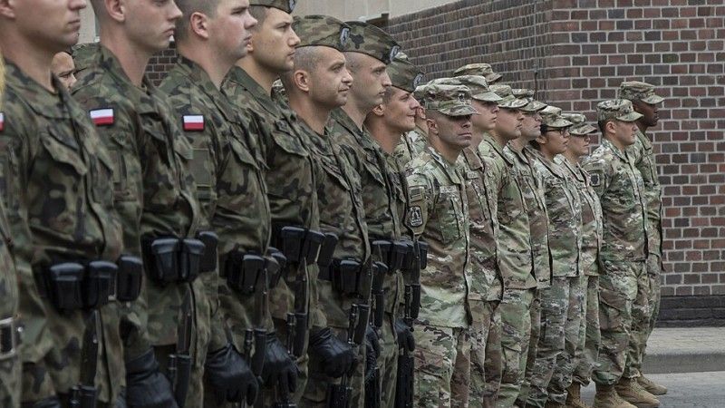 Polish and American soldiers