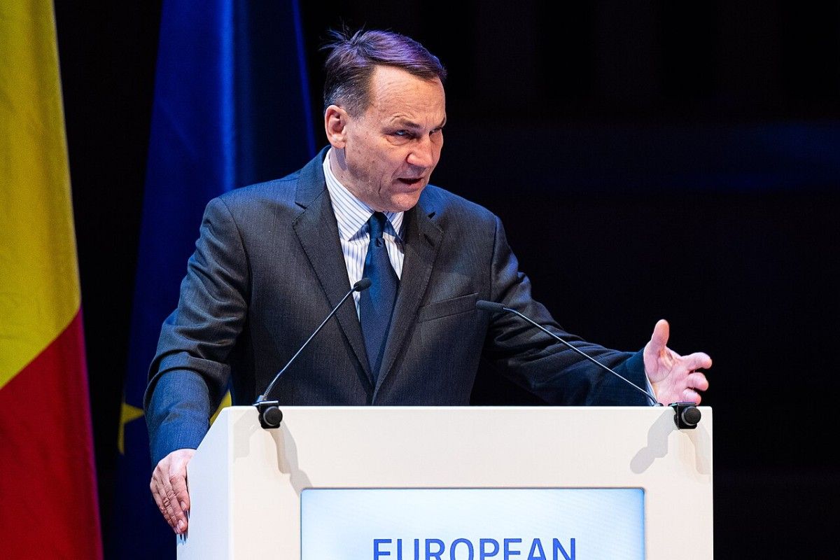 Sikorski odpowiada na groźby Rosji. Te liczby mówią wiele
