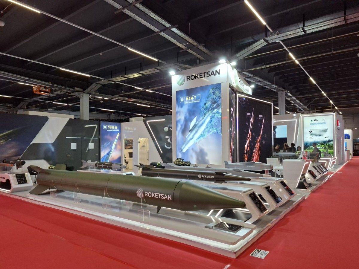 280 km zasięgu i 470 kg głowicy. Khan od Roketsana na MSPO 2026
