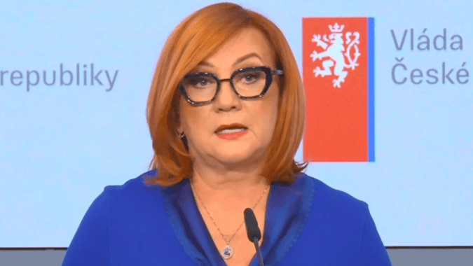 Alena Schillerová podczas przemówienia
