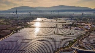 wind-turbines-and-solar-panels-at-golden-hour-2026-03-26-06-03-41-utc