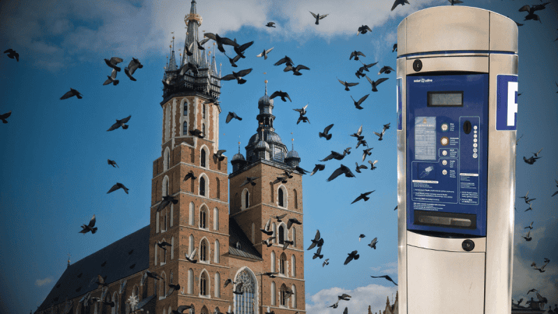 Kościół Mariacki i krakowski parkomat.