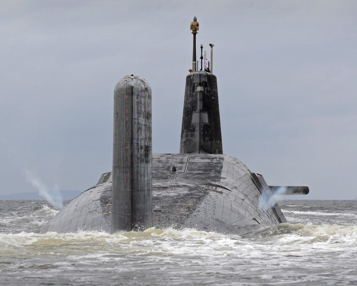Geopolityczny zwrot: Finlandia pod parasolem atomowym