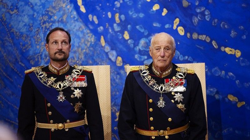 Król Norwegii, Haakon VIII, z ojcem, Haraldem V - zdjęcie poglądowe