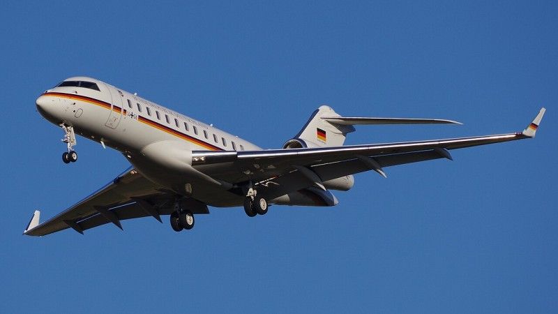 Bombardier Global 6000 na niebie - zdjęcie poglądowe