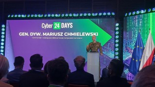 Gen. dyw. Mariusz Chmielewski (Dowódca WOC) podczas Cyber24 DAYS