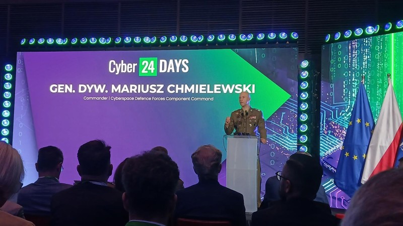 Gen. dyw. Mariusz Chmielewski (Dowódca WOC) podczas Cyber24 DAYS