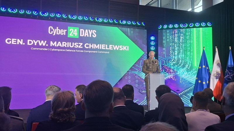 Gen. dyw. Mariusz Chmielewski (Dowódca WOC) podczas Cyber24 DAYS