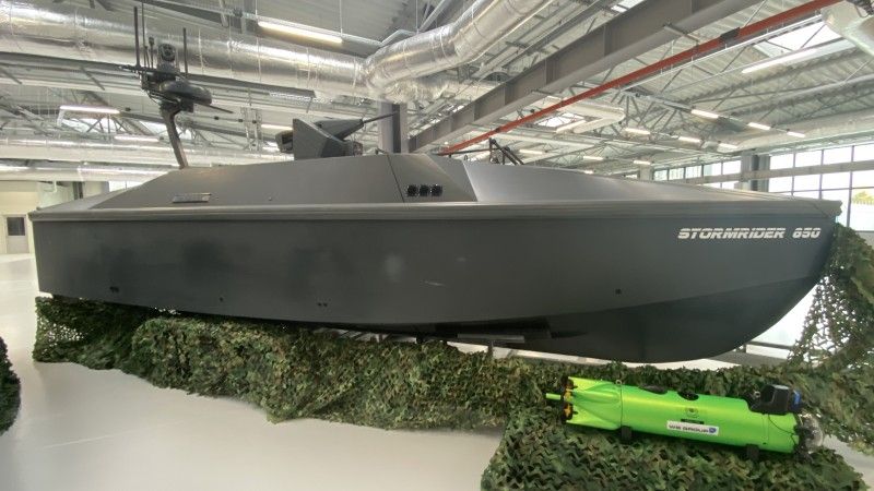 Nawodny bezzałogowy pojazd Storm Rider 850.