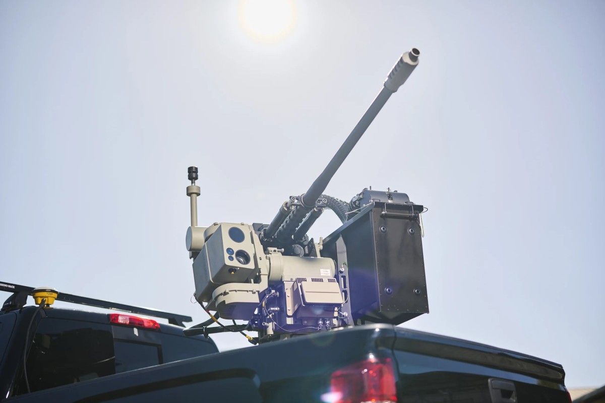 Niszczy 20 dronów w minutę. Laser chroni siły lądowe i morskie