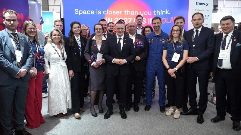 Polska, kosmos, technologia, przemysł, biznes, polityka