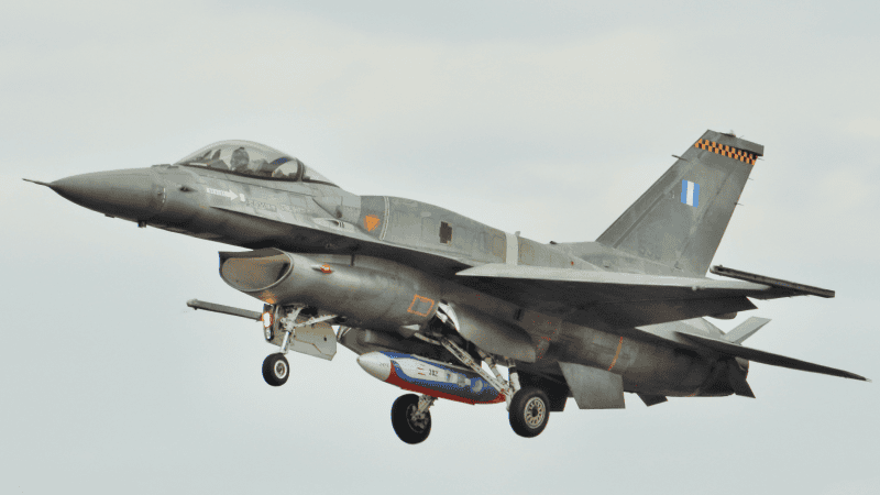 F-16C Polemiki Aeroporia