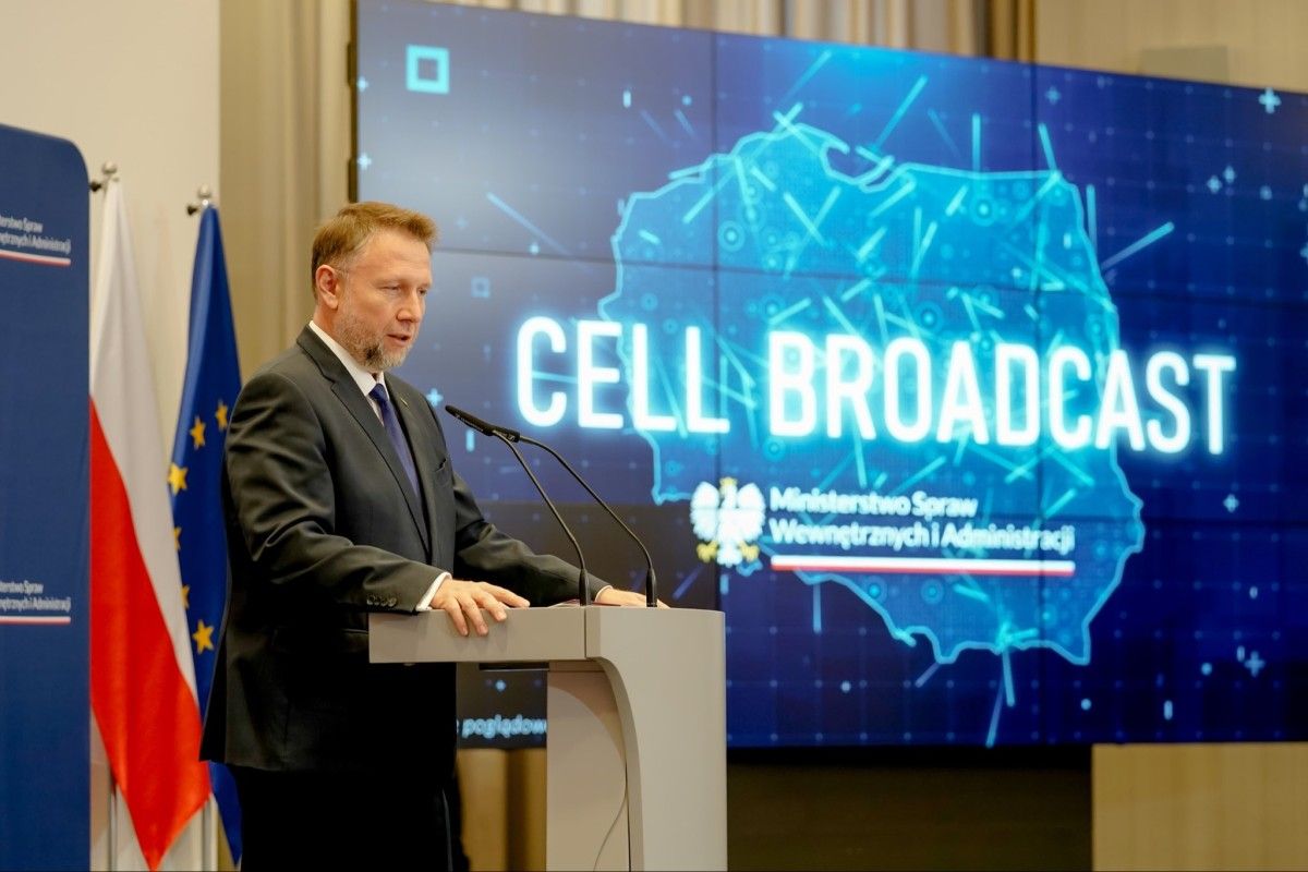 Rząd „przejmie” nasz telefon. Cell Broadcast ma ruszyć w ciągu roku