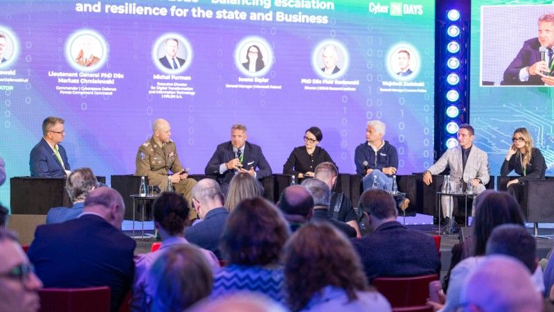 Napięta sytuacja polityczna i trwająca wojna na Ukrainie wzbudzają niepokój nie tylko u polityków i zwykłych Polaków. Jak powinna wyglądać odporność państwa i biznesu co do zagrożeń?