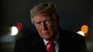 Donald Trump w trakcie rozważań - zdjęcie poglądowe