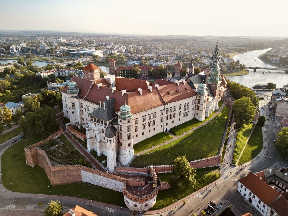 Technologia kosmiczna prześwietla wzgórze wawelskie