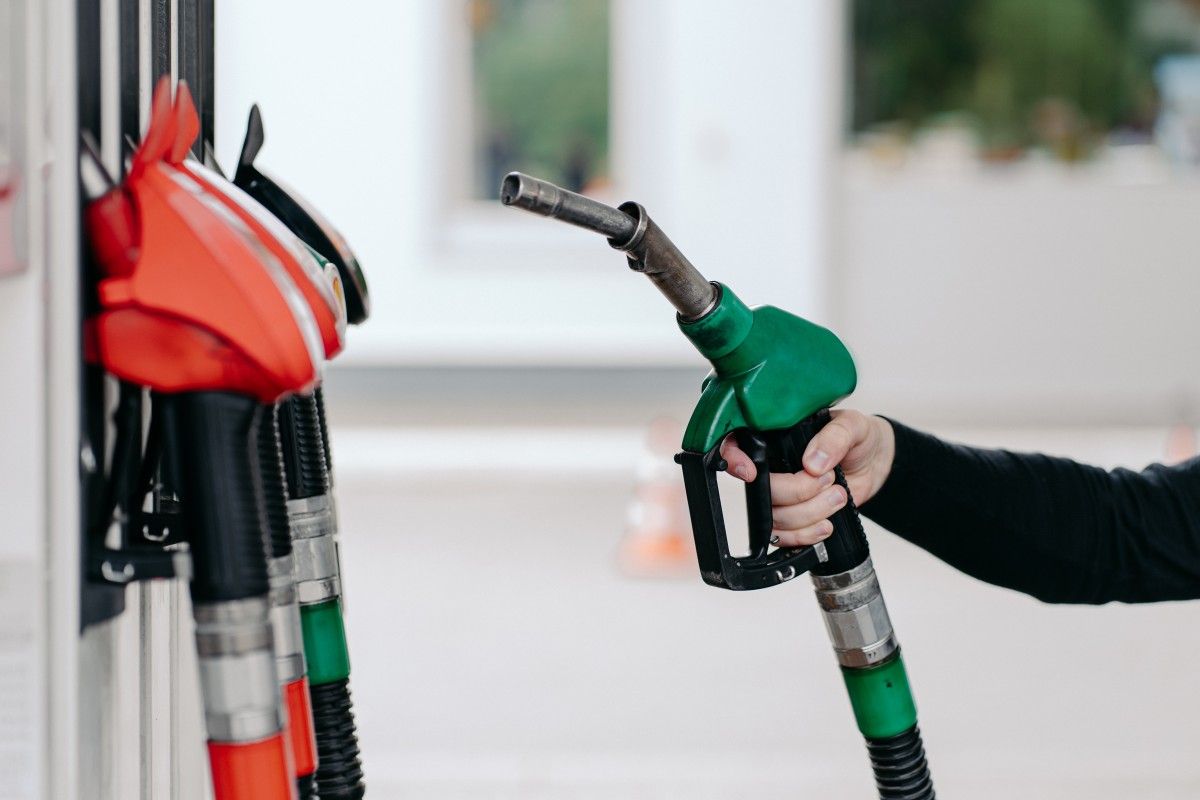 W piątek niższe maksymalne ceny paliw. Minister energii ogłosił nowe stawki