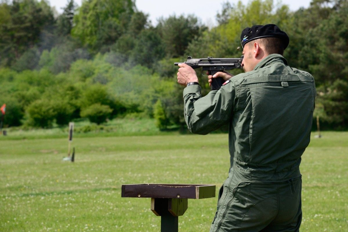 Broń osobista żołnierzy do wymiany. Stara nie radzi sobie z kamizelkami balistycznymi